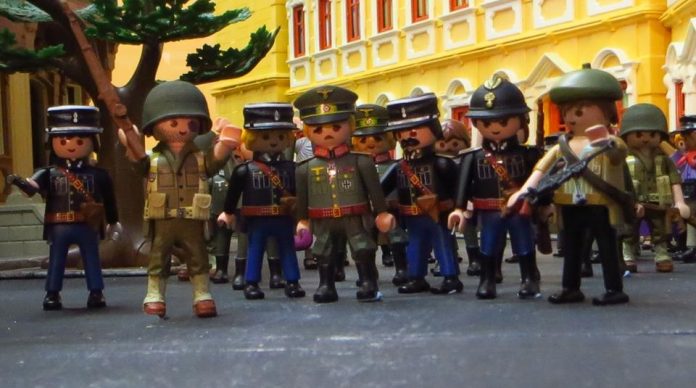 Playmobil The Playmobil Lovers Web: Videos and News 13 playmobil militar personalizado comprar
