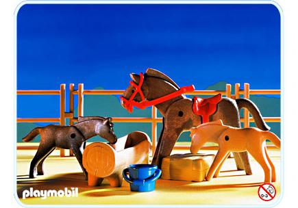 Playmobil Corral para caballos – 3856 A 1996 – El Mundo Click 3856 A