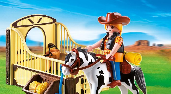 Playmobil Manipula el establo de caballos marrón y amarillo – 5516 2014 – El Mundo Click 5516