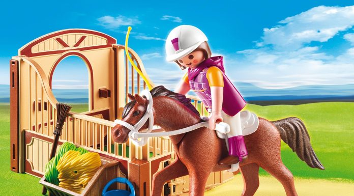 Playmobil Shagya Arabian con establo para caballos marrón y beige – 5518 2014 – El Mundo Click 5518