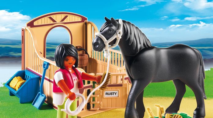 Playmobil Frisona con establo para caballos marrón y beige – 5519 2014 – El Mundo Click 5519
