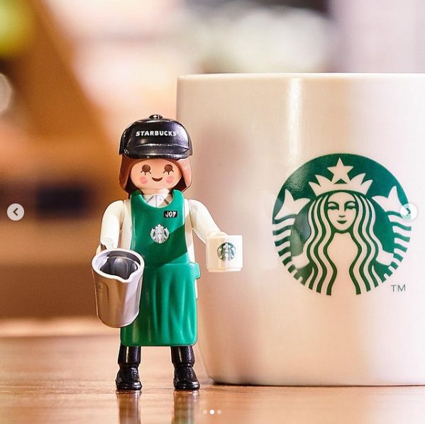 playmobil 70497 kor starbucks barista joy playmobil 70497 kor starbucks barista joy
