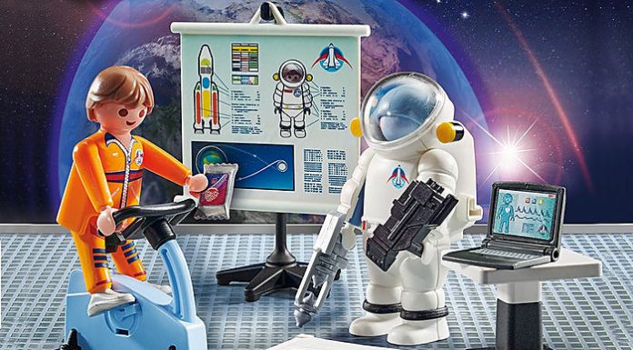 playmobil 70603 gift set astronaut training