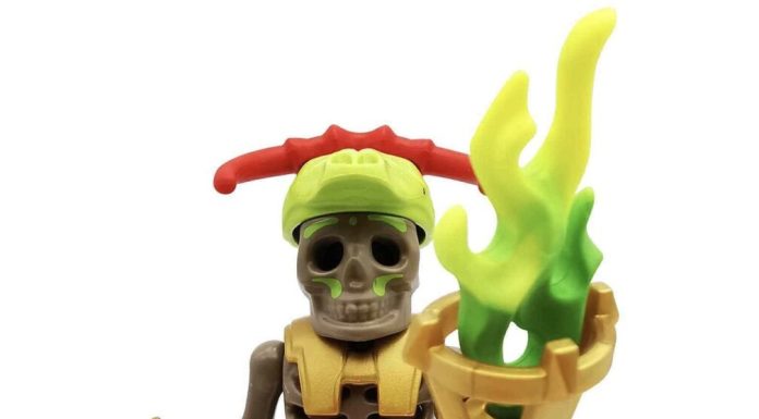 Playmobil 70752v12 Skeleton with flame – Novedad 2021 playmobil 70752v12 skeleton with flame