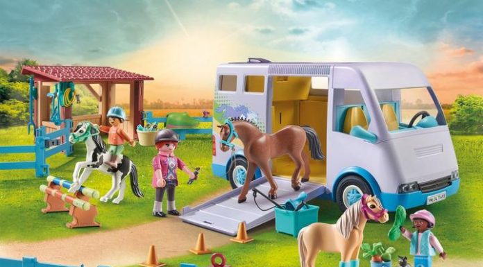 playmobil 71493 mobile horse riding school