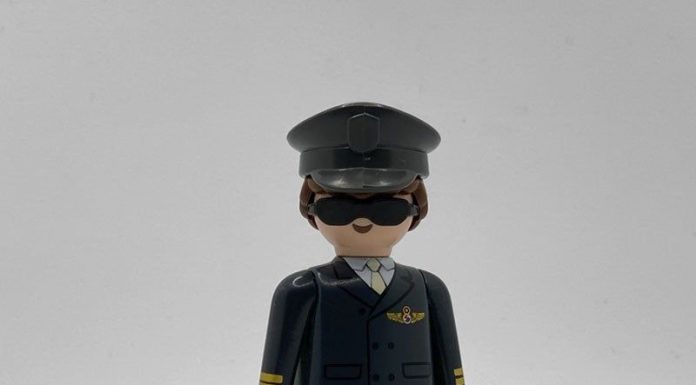 Playmobil Piloto Korean Air 71017 playmobil playmobil 71017 promocional