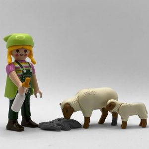 Playmobil Granjera con Ovejas
