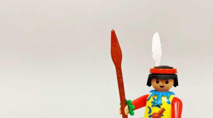 Playmobil Antex 9607v1 – Indian with canoe Playmobil Antex 9607v1 Indian with canoe