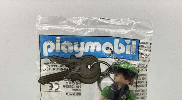 Playmobil KEY026 Llavero Policía Alemán playmobil Playmobil KEY026 Policía Alemán Llavero