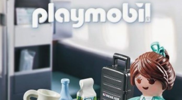 Playmobil Korea 71018 Korean Air Female Flight Attendant