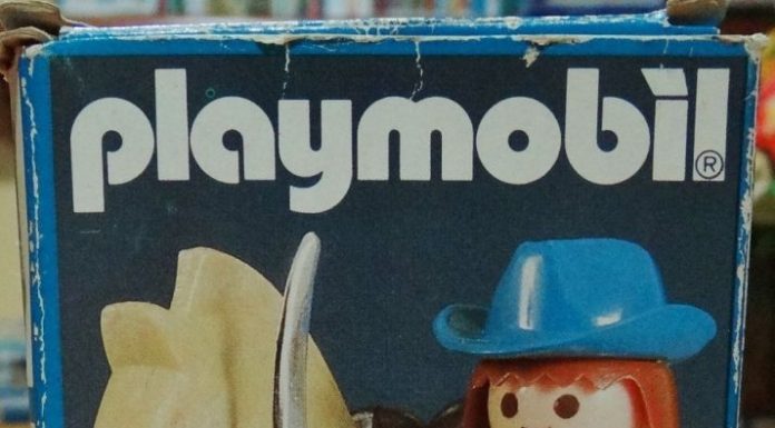 Playmobil Brasil Trol 23.35.3v2 – Union Soldier with Horse Playmobil Brasil Trol 23.35.3v2 – Union Soldier with Horse