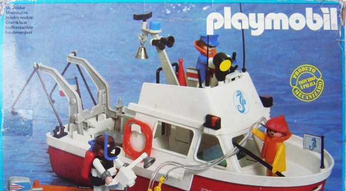 Playmobil Brasil Trol 23.80.9 – Research Boat with Divers Playmobil Brasil Trol 23.80.9 – Research Boat with Divers