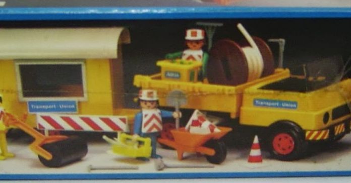 Playmobil Brasil Trol 23.81.4 – Yellow truck & trailer Playmobil Brasil Trol 23.81.4 – Yellow truck & trailer
