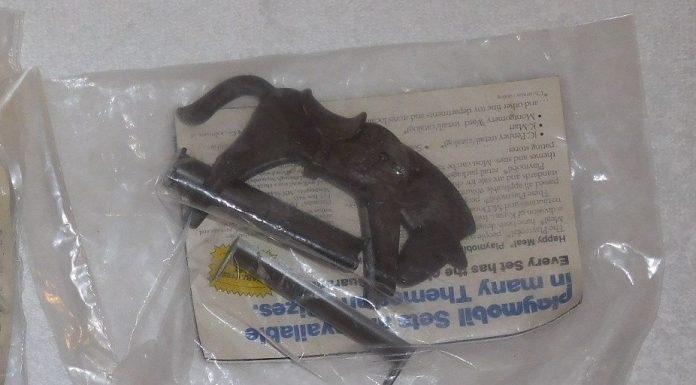 Playmobil USA Schaper 00000 Sheriff's Horse