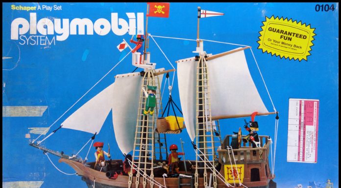 Playmobil USA Schaper 0104 Super Deluxe Pirate Ship Set