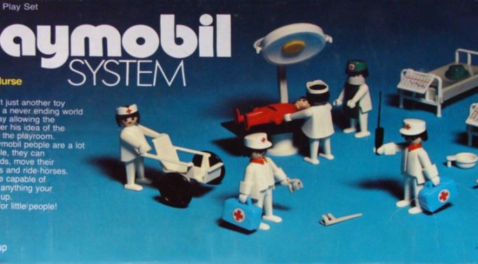 Playmobil USA Schaper 050 Doctors & Nurse Deluxe Set
