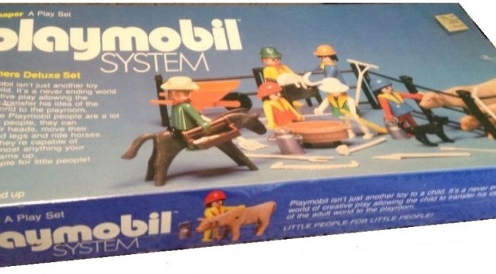 Playmobil USA Schaper 090 Farmers Deluxe Set
