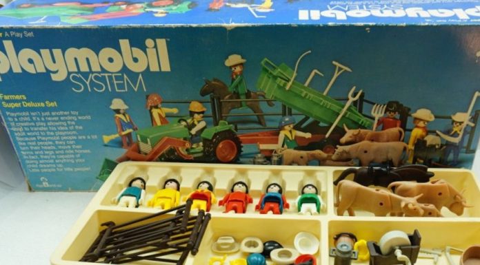 Playmobil USA Schaper 094 Farmers Super Deluxe Set