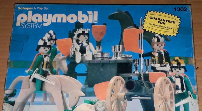 Playmobil USA Schaper 1302 Knight Deluxe Set