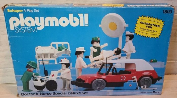 Playmobil USA Schaper 1803 Doctor & Nurse Special Deluxe Set