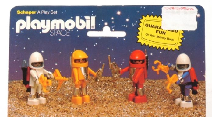 Playmobil USA Schaper 2062 Yellow Astronaut