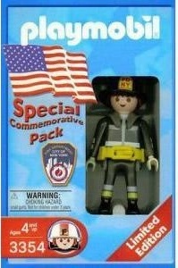 Playmobil USA Playmobil 3354 – F.D.N.Y. Fire Fighter Playmobil USA Playmobil 3354 F.D.N.Y. Fire Fighter