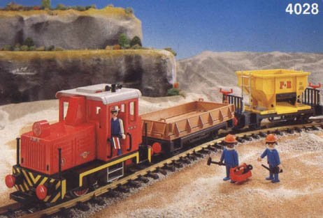 Playmobil USA Playmobil 4028 – Diesel Freight Train Set Playmobil USA Playmobil 4028 Diesel Freight Train Set