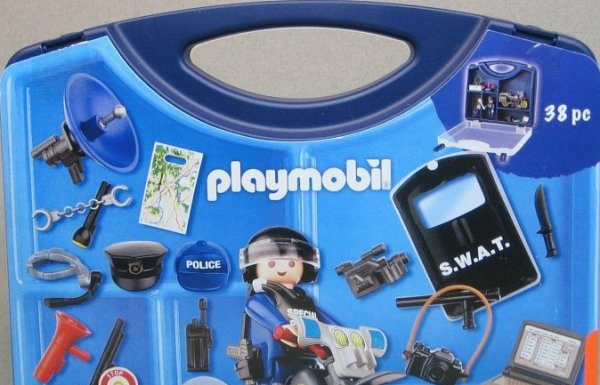 Playmobil USA Playmobil 4218 – Police Carrying Case Playmobil USA Playmobil 4218 Police Carrying Case