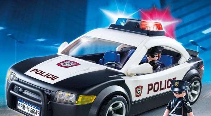 Playmobil USA Playmobil 5673 – Police Cruiser Playmobil USA Playmobil 5673 Police Cruiser
