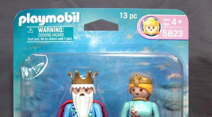 Playmobil USA Playmobil 5823 – King Neptune and Mermaid Pack Playmobil USA Playmobil 5823 King Neptune and Mermaid Pack