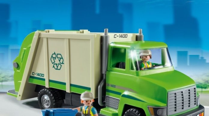 Playmobil USA Playmobil 5938 – Garbage Truck Playmobil USA Playmobil 5938 Garbage Truck