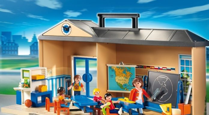 Playmobil USA Playmobil 5941 – Take-Along School Playmobil USA Playmobil 5941 Take-Along School