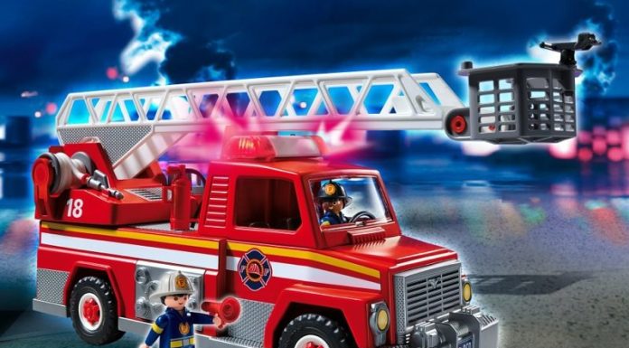 Playmobil USA Playmobil 5980 Rescue Ladder Unit