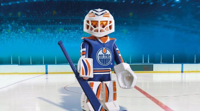 Playmobil USA Playmobil 9022 NHL® Edmonton Oilers® Goalie