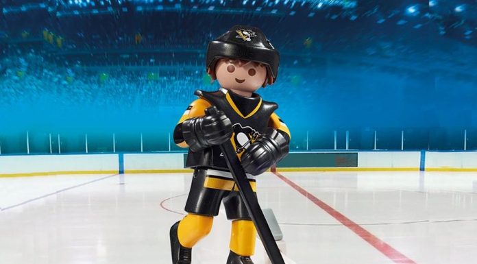 Playmobil USA Playmobil 9029 NHL® Pittsburgh Penguins® Player