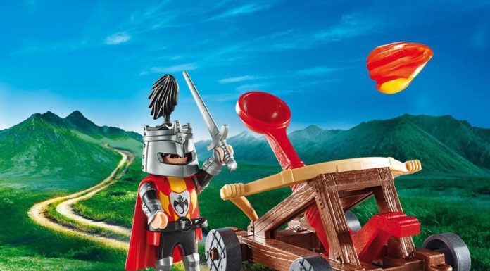 Playmobil USA Playmobil 9106 Knight's Catapult Carry Case