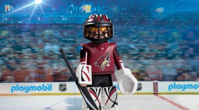 Playmobil USA Playmobil 9193 NHL® Arizona Coyotes® Goalie