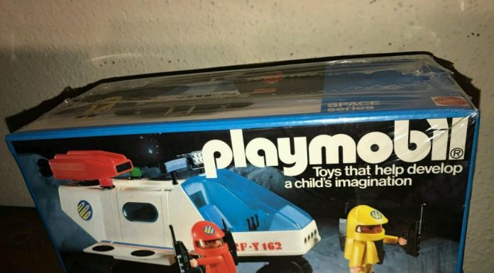 Playmobil USA Mattel 9731 Space Car