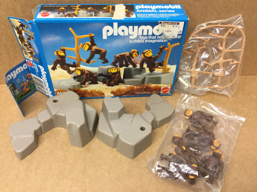 Playmobil USA Mattel 9762 Chimps Playmobil USA Mattel 9762 Chimps