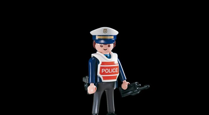 Playmobil 7798 Jefe de policía – Policía 2005 – El Mundo Click Playmobil 7798 Jefe de policía