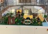 Urna Playmobil del Hospital Clínic – Maternitat (Barcelona) – Diorama actual Diorama de Astérix de Playmobil en la urna del Hospital Clínic de la Maternitat de Barcelona