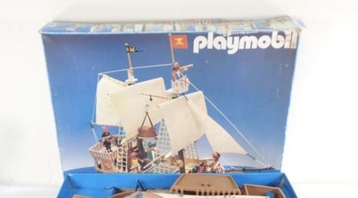 Playmobil 3550 barco pirata de Epoch en su caja, ejemplar japonés (foto: Kan7 Hobby)