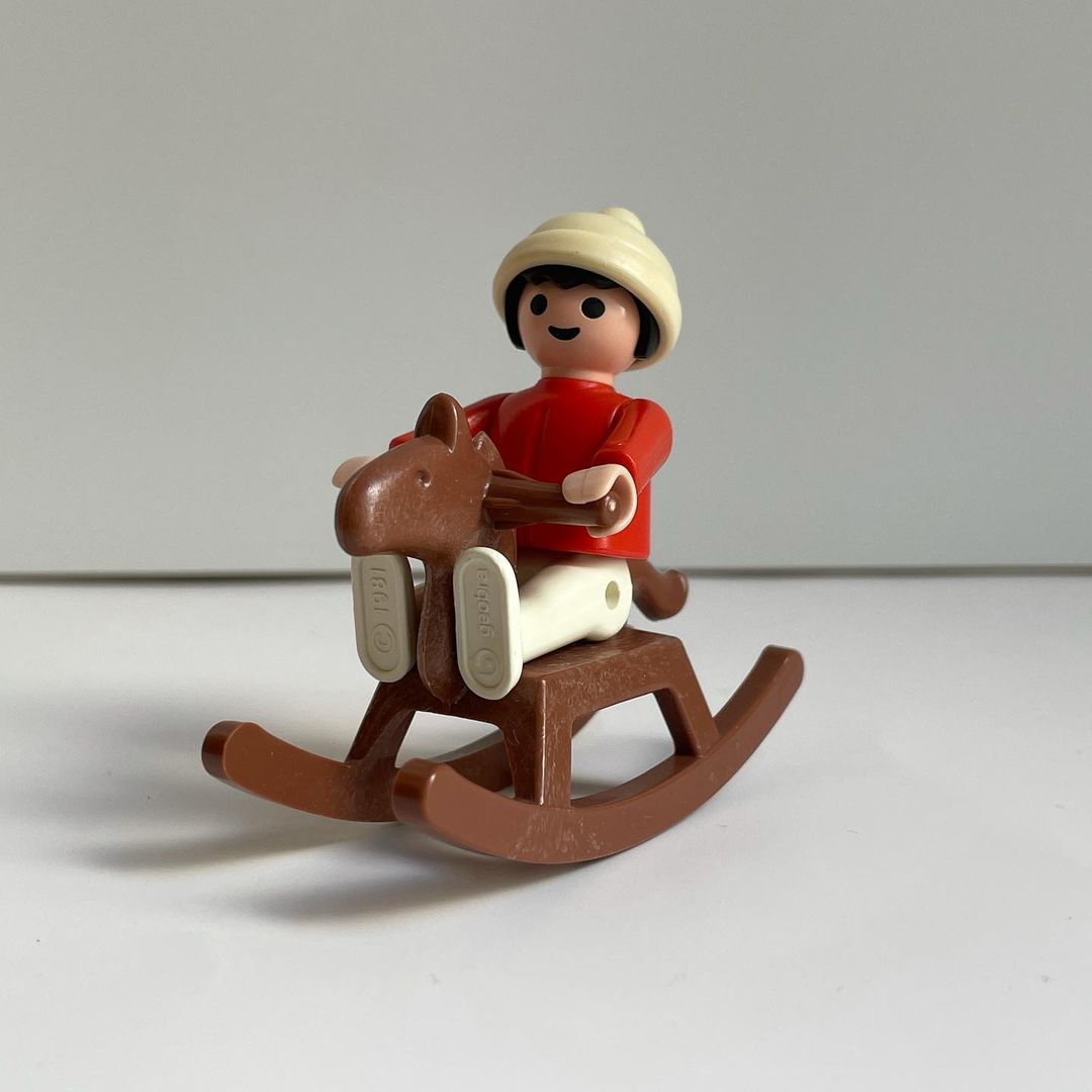 Playmobil Playmobil de las galletas Meiji: las figuras de regalo de Japón en los años 80 22 Niño en caballito balancín