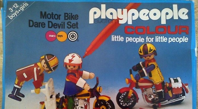 Playmobil Playpeople 1605 Motoristas acróbatas (Playpeople Colour) – Marx Toys Reino Unido 1979 – El Mundo Click Playmobil Playpeople 1605 Motoristas acróbatas (Playpeople Colour)