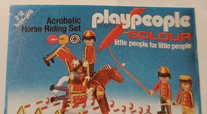 Playmobil Playpeople 1606 Jinetes acróbatas (Playpeople Colour) – Marx Toys Reino Unido – El Mundo Click Playmobil Playpeople 1606 Jinetes acróbatas (Playpeople Colour)