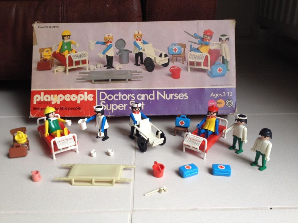 Playmobil Playmobil Playpeople 1740 Superset de médicos y enfermeras - Marx Toys Reino Unido - El Mundo Click 2 Playmobil Playpeople 1740 Superset de médicos y enfermeras