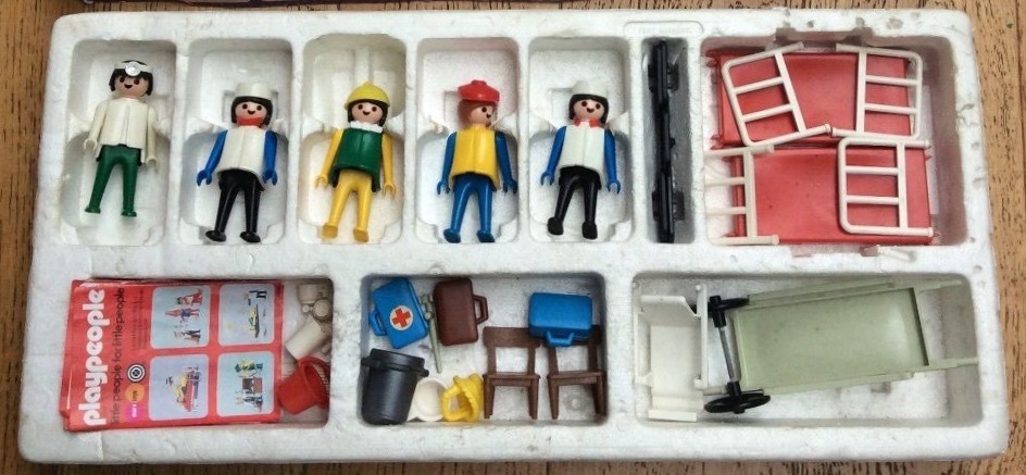 Playmobil Playmobil Playpeople 1740 Superset de médicos y enfermeras - Marx Toys Reino Unido - El Mundo Click 3 Playmobil Playpeople 1740 Superset de médicos y enfermeras