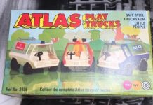Playmobil Playpeople 2406 Atlas Play Trucks: ambulancia