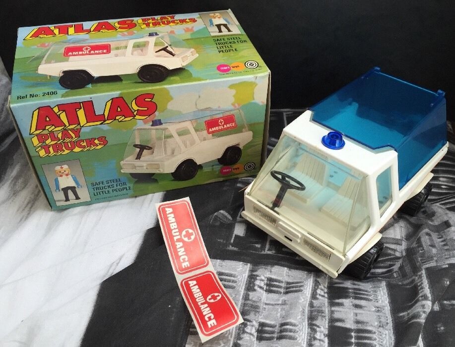 Playmobil Playpeople 2406 Atlas Play Trucks: ambulancia